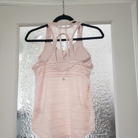 Hyba Tank Built-in Bra - Picture 2 of 6